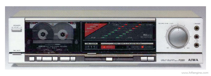 aiwa_ad-f220_cassette_deck.jpg